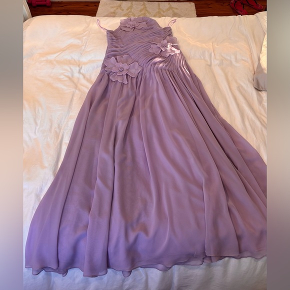 LEO LIN Amya Petal Gown Lilac - Picture 4 of 9